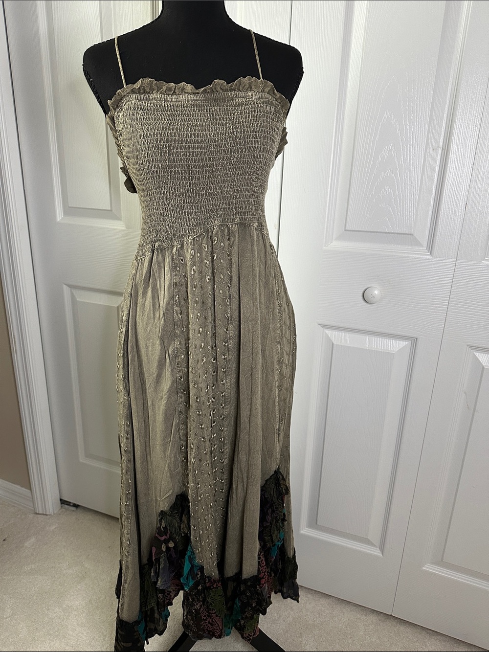 YOUNG THREADS NWT  Boho Maxi Dress Hi-Low Ruffle Embroidered Multicolor - Picture 2 of 16